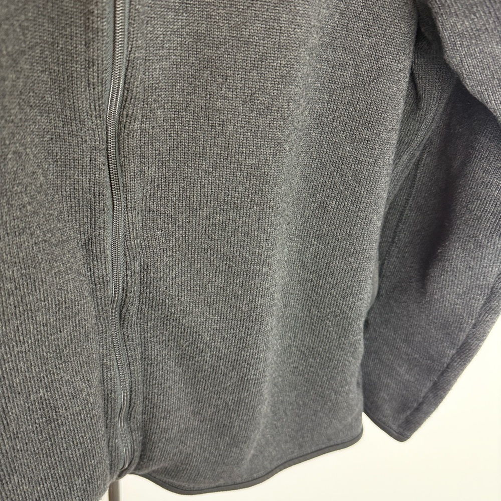 Patagonia Black Fleece Outerwear - Unisex - Picture 6 of 9